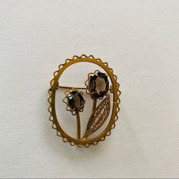 Vintage gold metal brooch - Picture 3 of 6